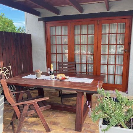 Hidden Stream Cottage Bettyʼs Bay Exteriör bild
